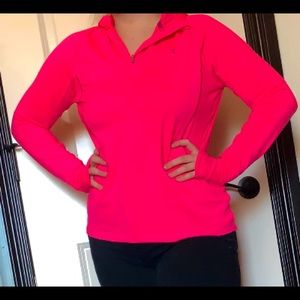 🎀Hot pink CHAMPION running top!!!